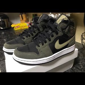 Women’s Jordan 1 size 8